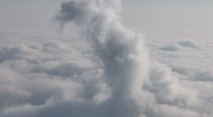 İstanbul’da Sis Sabahı: Drone Görüntüleri ile Büyüleyici Görsel Şölen