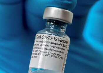 Yeni Araştırma: mRNA Aşısı mı Yoksa Virüs mü Daha Tehlikeli?