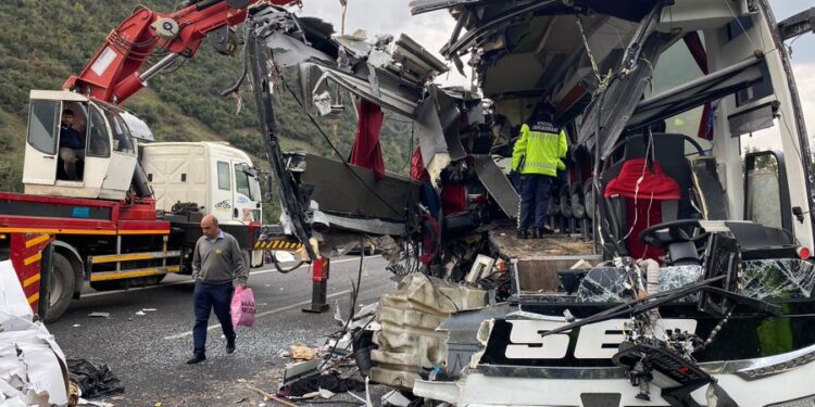 Osmaniye Otobüs Kazası Şahitleri Konuştu: Olay Gecesi Ne Yaşandı?