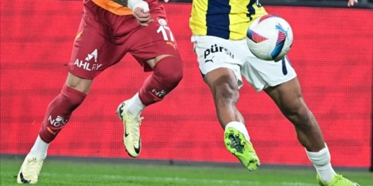 Derbinin Kaderi Genç Yıldızlarda: Yeni Nesil Fenerbahçe Galatasaray Derbisi Kahramanları ✨