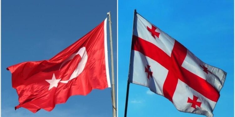 Karadeniz Ticareti Gürcistan Şartı ile Yön Değiştiriyor: Sınır Esnafı Hazırlanıyor